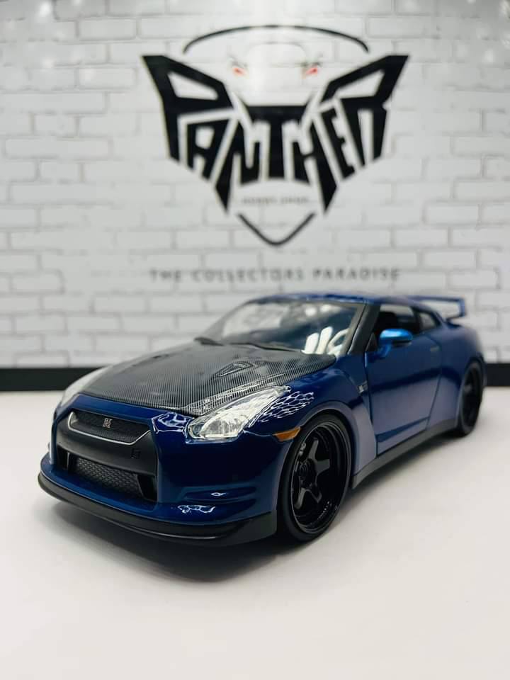 Jada Nissan GT-R R35 1:24 Scale Diecast Model Car