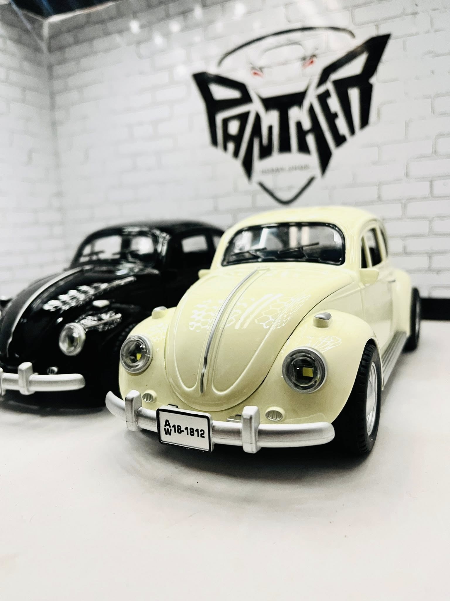 Volkswagen Beetle 1:18 Scale Diecast Model