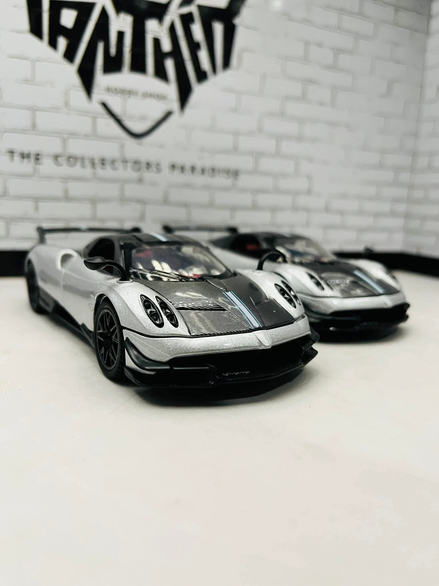 Pagani Huayra 1:32 Scale Diecast Model